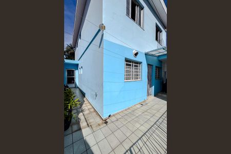 Casa para alugar com 254m², 3 quartos e 5 vagas Casa para alugar com 254m², 3 quartos e 5 vagasÁrea externa