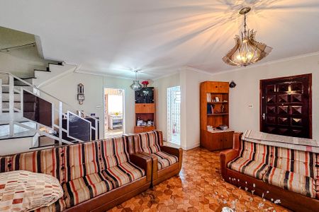 Casa para alugar com 254m², 3 quartos e 5 vagas Casa para alugar com 254m², 3 quartos e 5 vagasSala