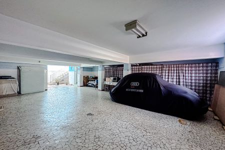 Casa para alugar com 254m², 3 quartos e 5 vagas Casa para alugar com 254m², 3 quartos e 5 vagasGaragem