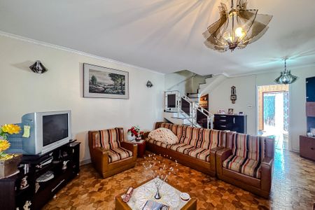 Casa para alugar com 254m², 3 quartos e 5 vagas Casa para alugar com 254m², 3 quartos e 5 vagasSala