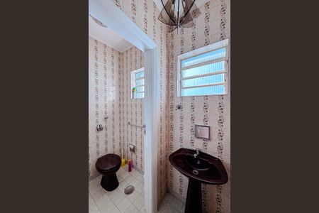 Casa para alugar com 254m², 3 quartos e 5 vagas Casa para alugar com 254m², 3 quartos e 5 vagasBanheiro 2