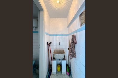 Casa para alugar com 254m², 3 quartos e 5 vagas Casa para alugar com 254m², 3 quartos e 5 vagasBanheiro de serviço