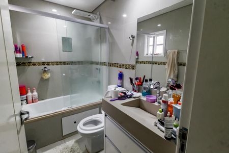 Casa para alugar com 250m², 3 quartos e 2 vagasBanheiro da Suíte