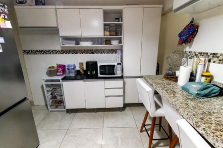 Casa para alugar com 250m², 3 quartos e 2 vagasCozinha - Armários
