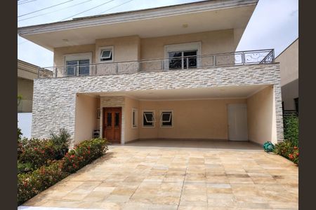 Casa de condomínio à venda com 425m², 3 quartos e 3 vagasFoto 01