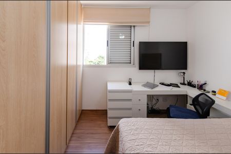Apartamento à venda com 121m², 3 quartos e 3 vagasQuarto 1
