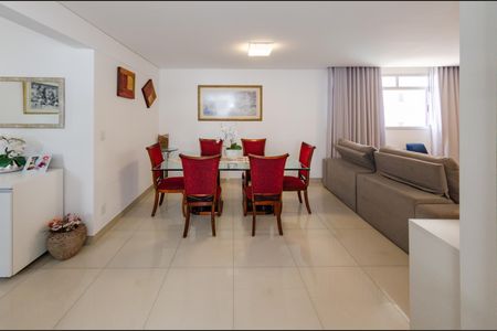 Apartamento à venda com 121m², 3 quartos e 3 vagasSala