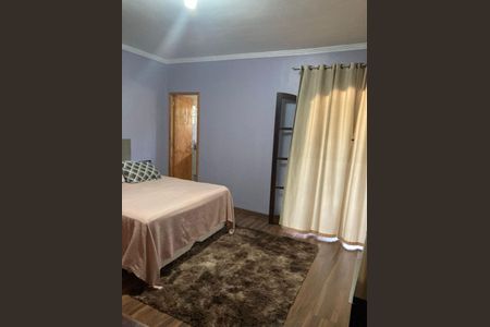 Casa à venda com 199m², 3 quartos e 3 vagasFoto 01