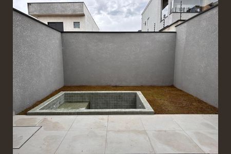 Casa de condomínio à venda com 131m², 3 quartos e 2 vagasFoto 04