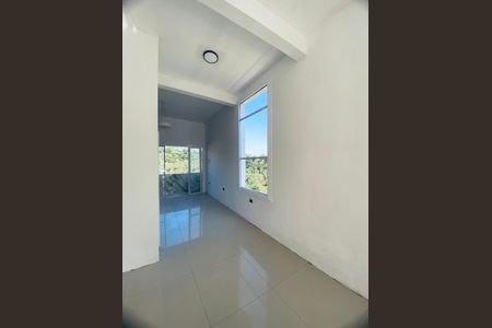 Foto 05 de casa de condomínio à venda com 5 quartos, 320m² em Chácara Jaguari (Fazendinha), Santana de Parnaíba