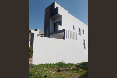 Casa de condomínio à venda com 320m², 5 quartos e 4 vagas Casa de condomínio à venda com 320m², 5 quartos e 4 vagasFoto 01