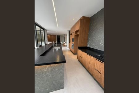 Casa de condomínio à venda com 320m², 4 quartos e 4 vagasFoto 06