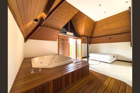 Casa de condomínio à venda com 663m², 5 quartos e 8 vagasFoto 18