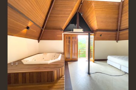 Casa de condomínio à venda com 663m², 5 quartos e 8 vagasFoto 42