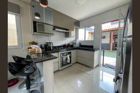 Foto 13 de casa de condomínio à venda com 3 quartos, 140m² em Chácara Jaguari (Fazendinha), Santana de Parnaíba