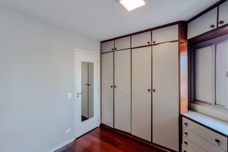 Apartamento à venda com 85m², 3 quartos e 2 vagasQuarto 1