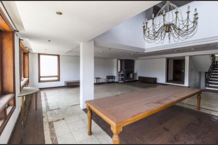 Foto 03 de casa de condomínio à venda com 4 quartos, 337m² em Residencial Oito (Alphaville), Santana de Parnaíba