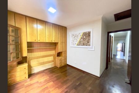 Foto 25 de casa à venda com 3 quartos, 195m² em Jardim dos Camargos, Barueri