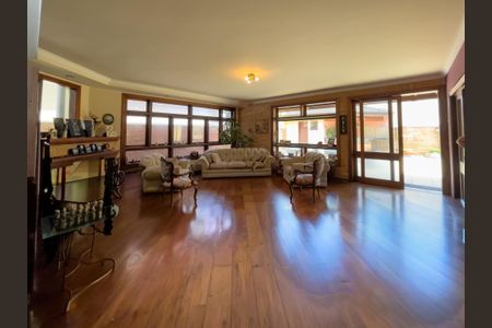 Foto 04 de casa de condomínio à venda com 5 quartos, 490m² em Residencial Cinco (Alphaville), Santana de Parnaíba