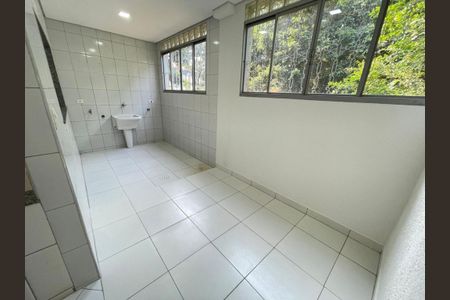 Foto 06 de casa de condomínio à venda com 3 quartos, 91m² em Jardim Tupanci, Barueri