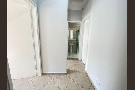 Foto 08 de casa de condomínio à venda com 3 quartos, 91m² em Jardim Tupanci, Barueri
