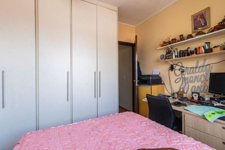 Foto 23 de casa à venda com 3 quartos, 180m² em Jardim dos Camargos, Barueri