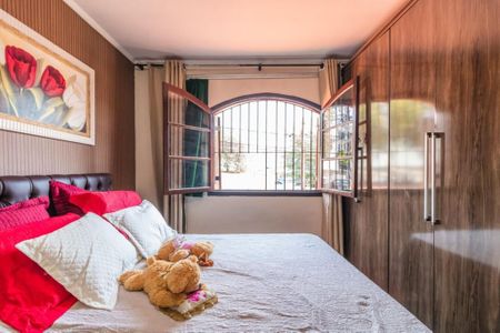 Foto 05  de casa à venda com 3 quartos, 180m² em Jardim dos Camargos, Barueri