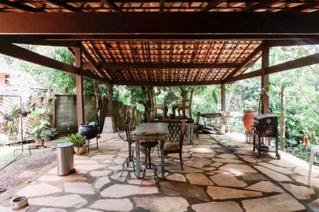 Área externa de casa de condomínio à venda com 3 quartos, 1200m² em Casa Branca, Brumadinho