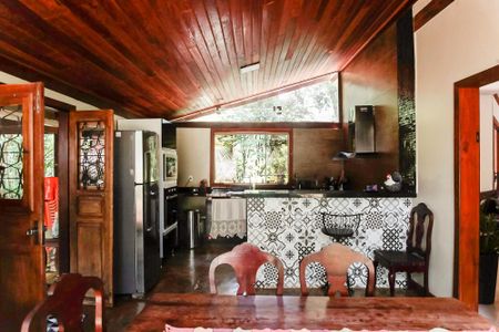 Cozinha de casa de condomínio à venda com 3 quartos, 1200m² em Casa Branca, Brumadinho