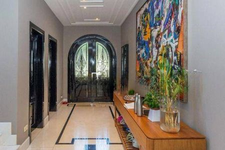 Casa à venda com 5 quartos, 661m² em Tamboré, Santana de Parnaíba