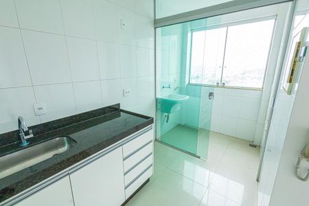 cozinha de apartamento à venda com 3 quartos, 73m² em Santa Rosa, Belo Horizonte