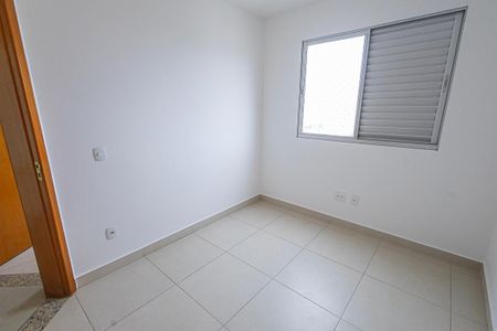 Apartamento à venda com 73m², 3 quartos e 2 vagasquarto 2