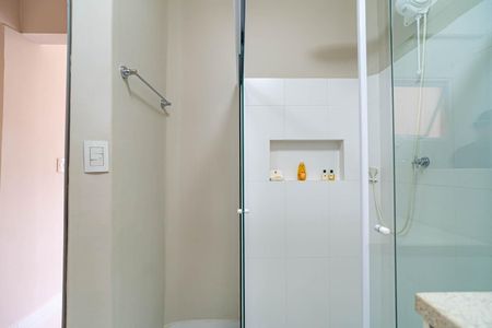 Apartamento à venda com 72m², 1 quarto e sem vaga Apartamento à venda com 72m², 1 quarto e sem vagaBanheiro da Suíte