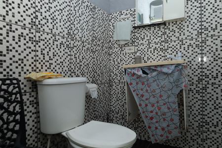 Casa para alugar com 100m², 4 quartos e 2 vagasEdícula - Banheiro