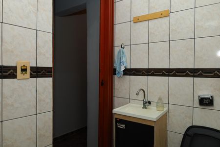 Casa para alugar com 100m², 4 quartos e 2 vagasBanheiro 1