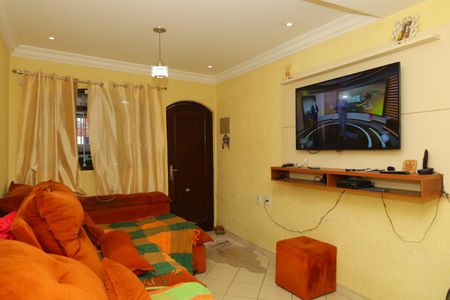 Sala de casa para alugar com 4 quartos, 100m² em Vila Campanela, São Paulo