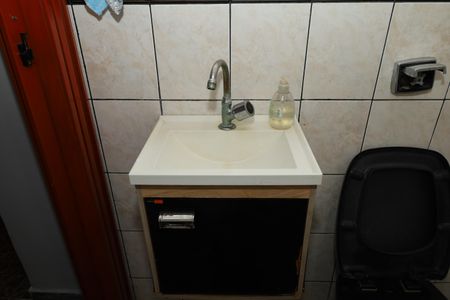 Casa para alugar com 100m², 4 quartos e 2 vagasBanheiro 1