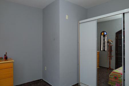 Casa para alugar com 100m², 4 quartos e 2 vagasQuarto 2