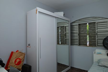 Casa para alugar com 100m², 4 quartos e 2 vagasQuarto 1