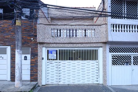 Casa para alugar com 100m², 4 quartos e 2 vagasFachada do imóvel - Placa instalada no portão do imóvel - Código da placa: