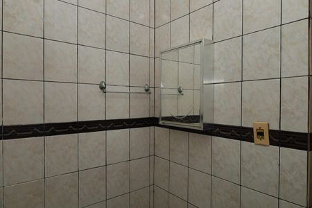 Casa para alugar com 100m², 4 quartos e 2 vagasBanheiro 1