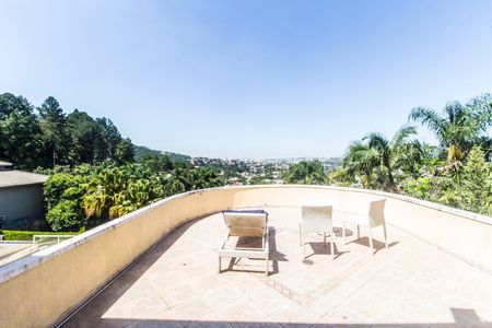 Casa de condomínio à venda com 700m², 4 quartos e 4 vagas Casa de condomínio à venda com 700m², 4 quartos e 4 vagasVaranda