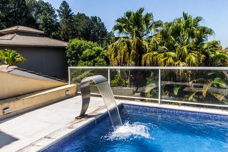 Casa de condomínio à venda com 700m², 4 quartos e 4 vagas Casa de condomínio à venda com 700m², 4 quartos e 4 vagasPiscina