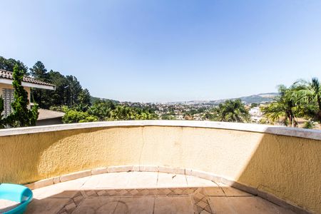 Casa de condomínio à venda com 700m², 4 quartos e 4 vagas Casa de condomínio à venda com 700m², 4 quartos e 4 vagasVaranda