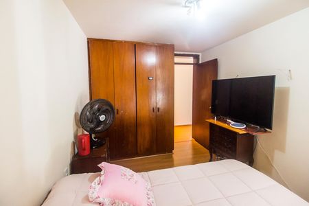 Casa de condomínio à venda com 700m², 4 quartos e 4 vagas Casa de condomínio à venda com 700m², 4 quartos e 4 vagasSuíte 3