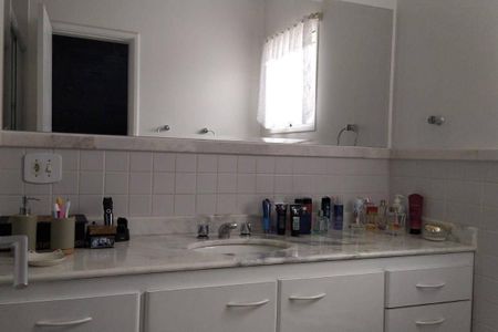 Casa à venda com 185m², 3 quartos e 4 vagas