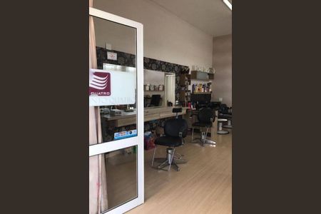 Casa à venda com 185m², 3 quartos e 4 vagas