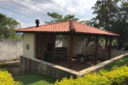 Casa à venda com 185m², 3 quartos e 4 vagas