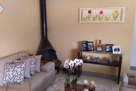 Casa à venda com 185m², 3 quartos e 4 vagas