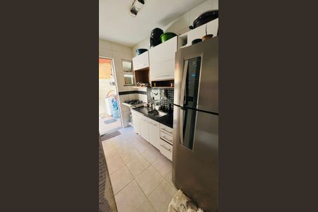 Casa de condomínio para alugar com 48m², 2 quartos e 1 vaga